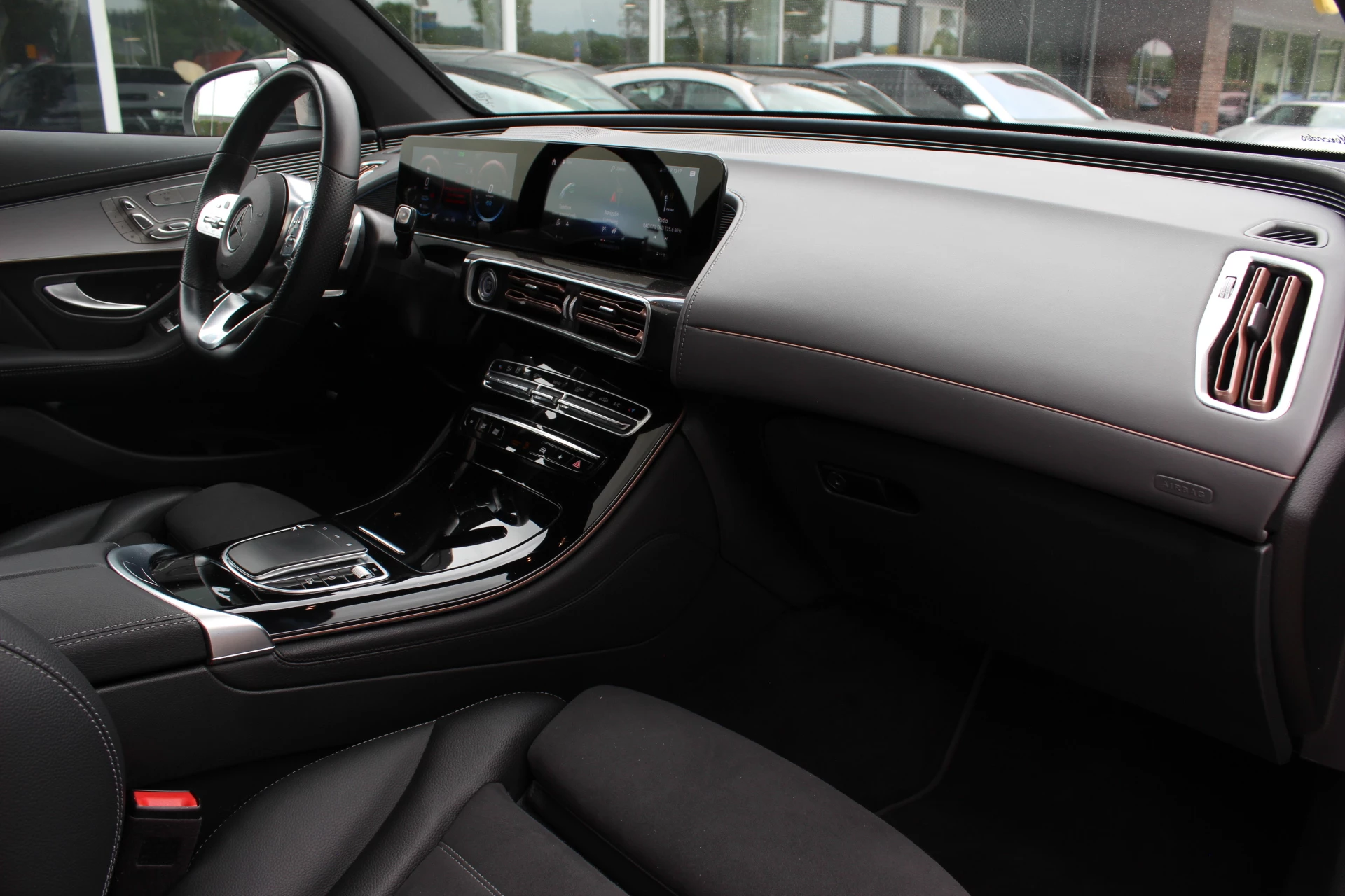 Hoofdafbeelding Mercedes-Benz EQC