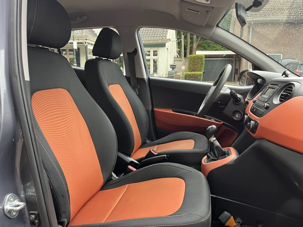 Hoofdafbeelding Hyundai i10
