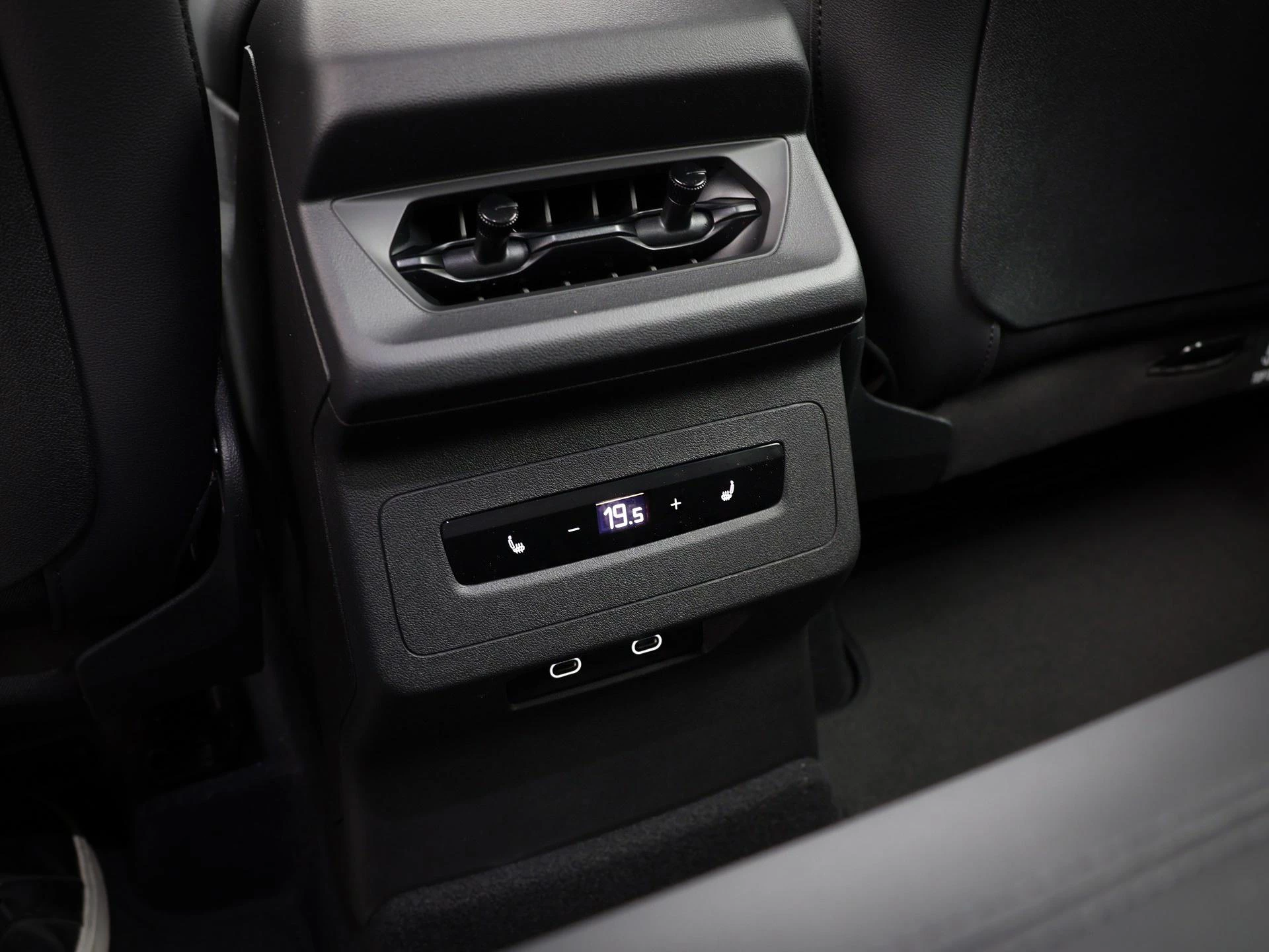 Hoofdafbeelding Audi Q6 e-tron