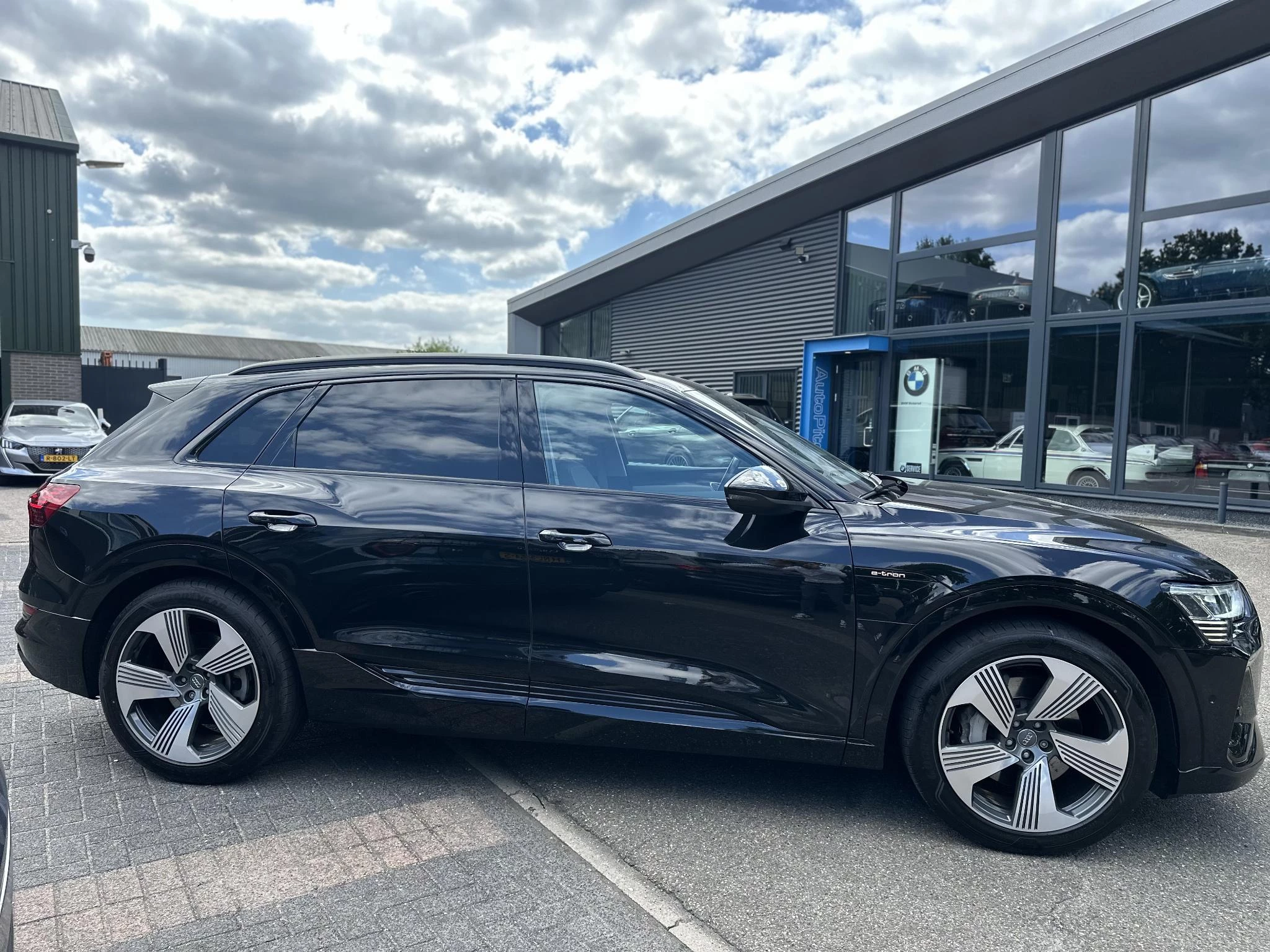 Hoofdafbeelding Audi e-tron