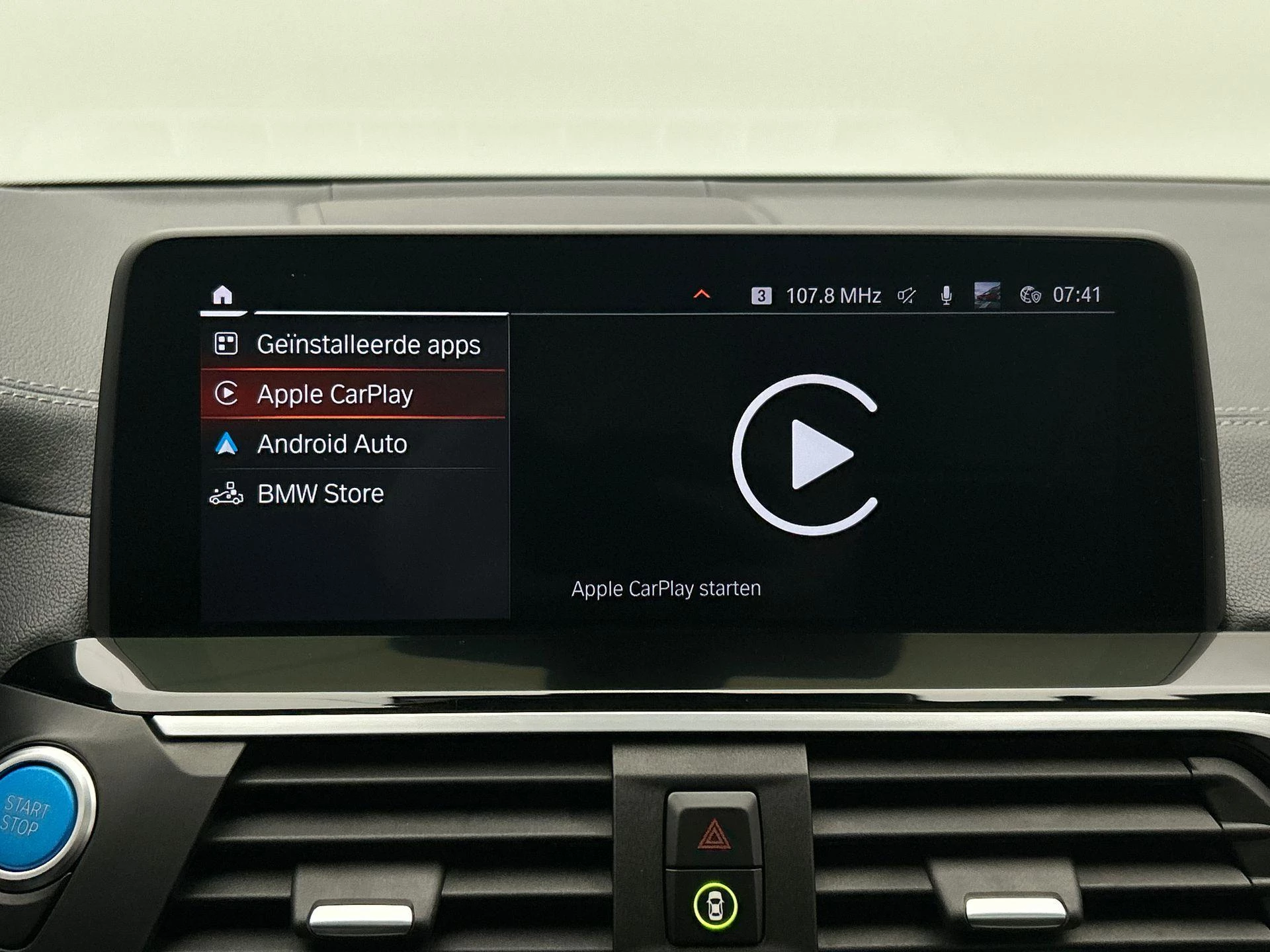 Hoofdafbeelding BMW iX3