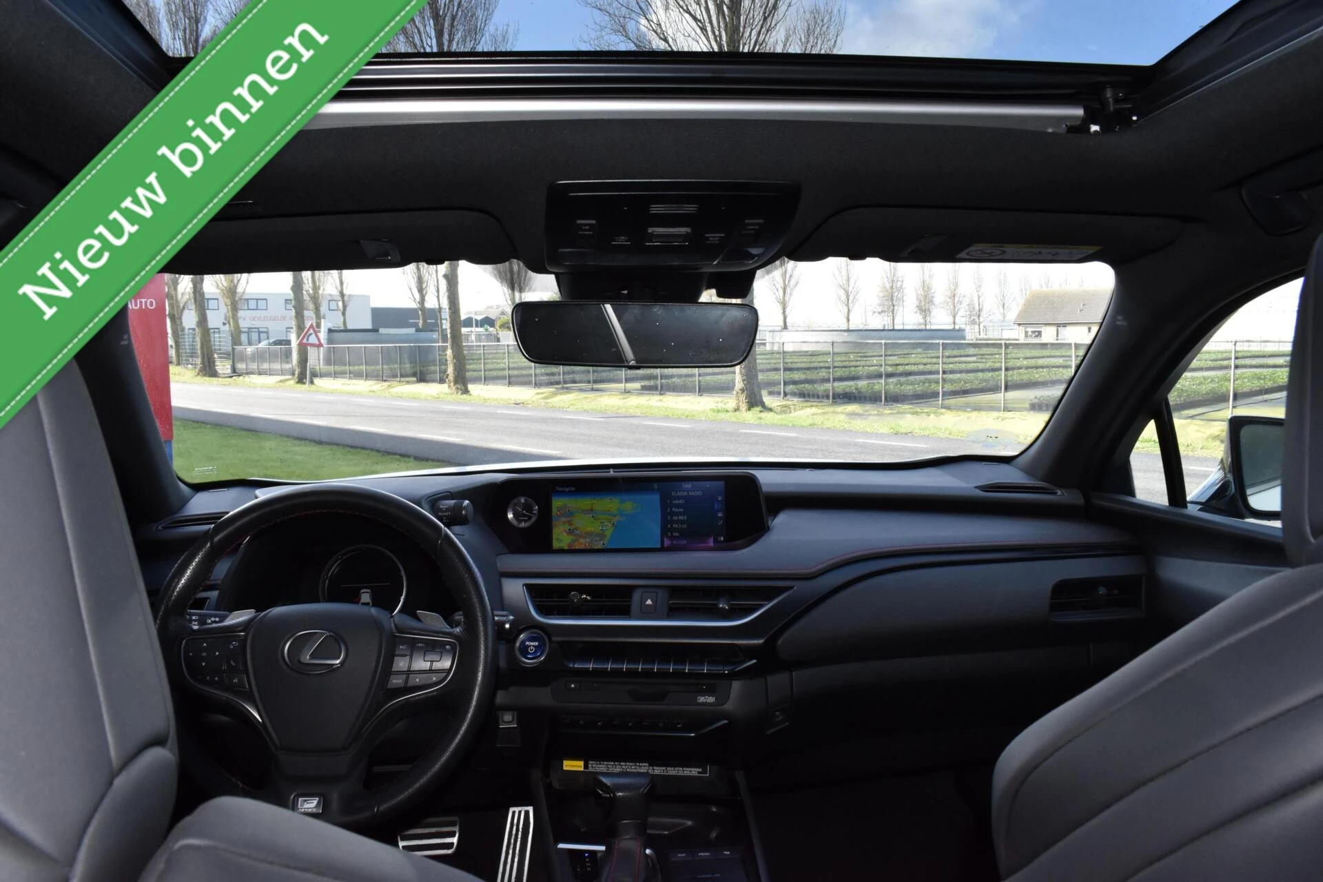 Hoofdafbeelding Lexus UX