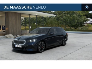 BMW 5 Serie Touring 520i M Sport Automaat / Panoramadak / Trekhaak / Bowers & Wilkins / Comfortstoelen / Parking Assistant Plus / Stoelventilatie / Stuurverwarming