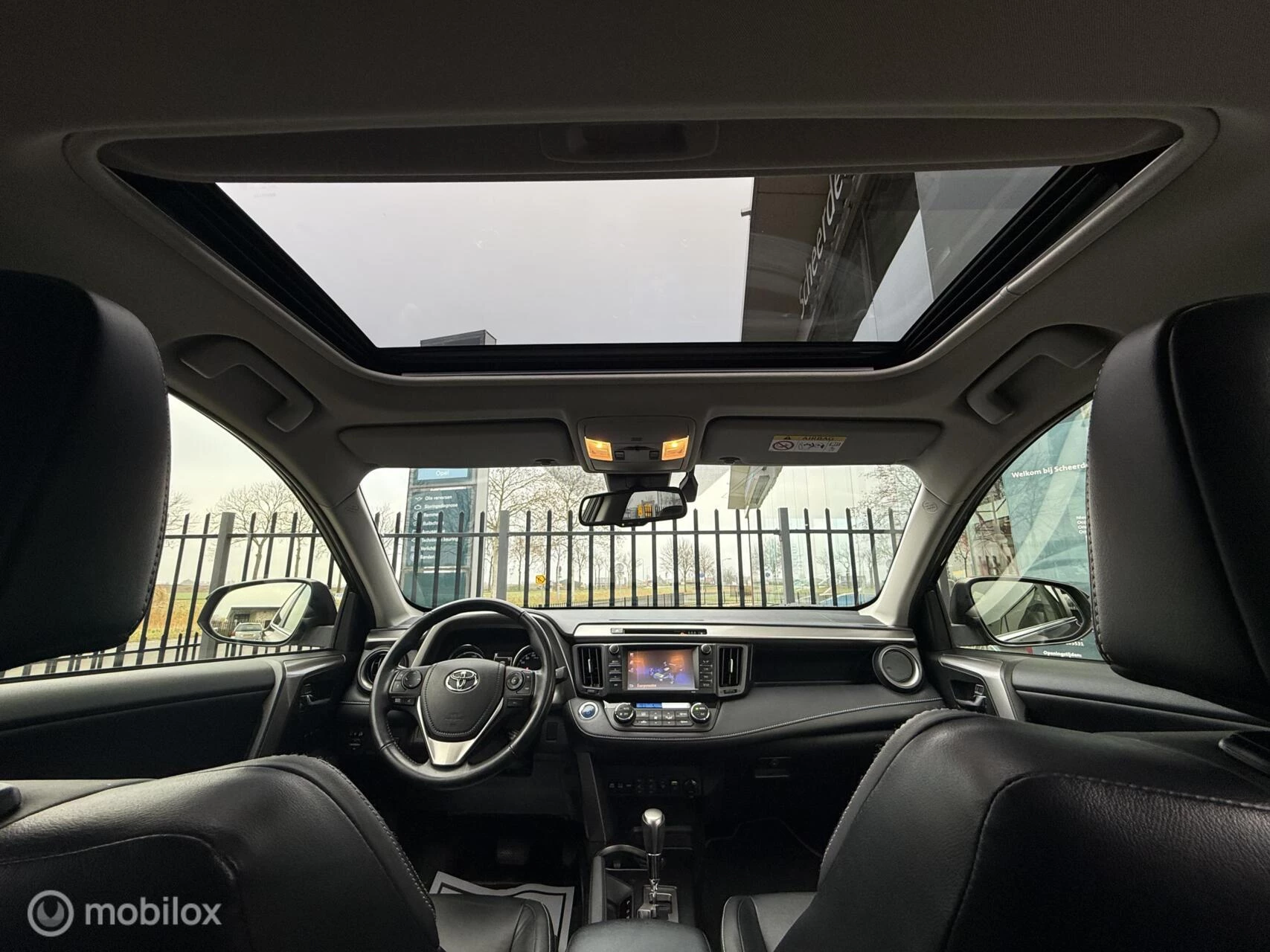 Hoofdafbeelding Toyota RAV4