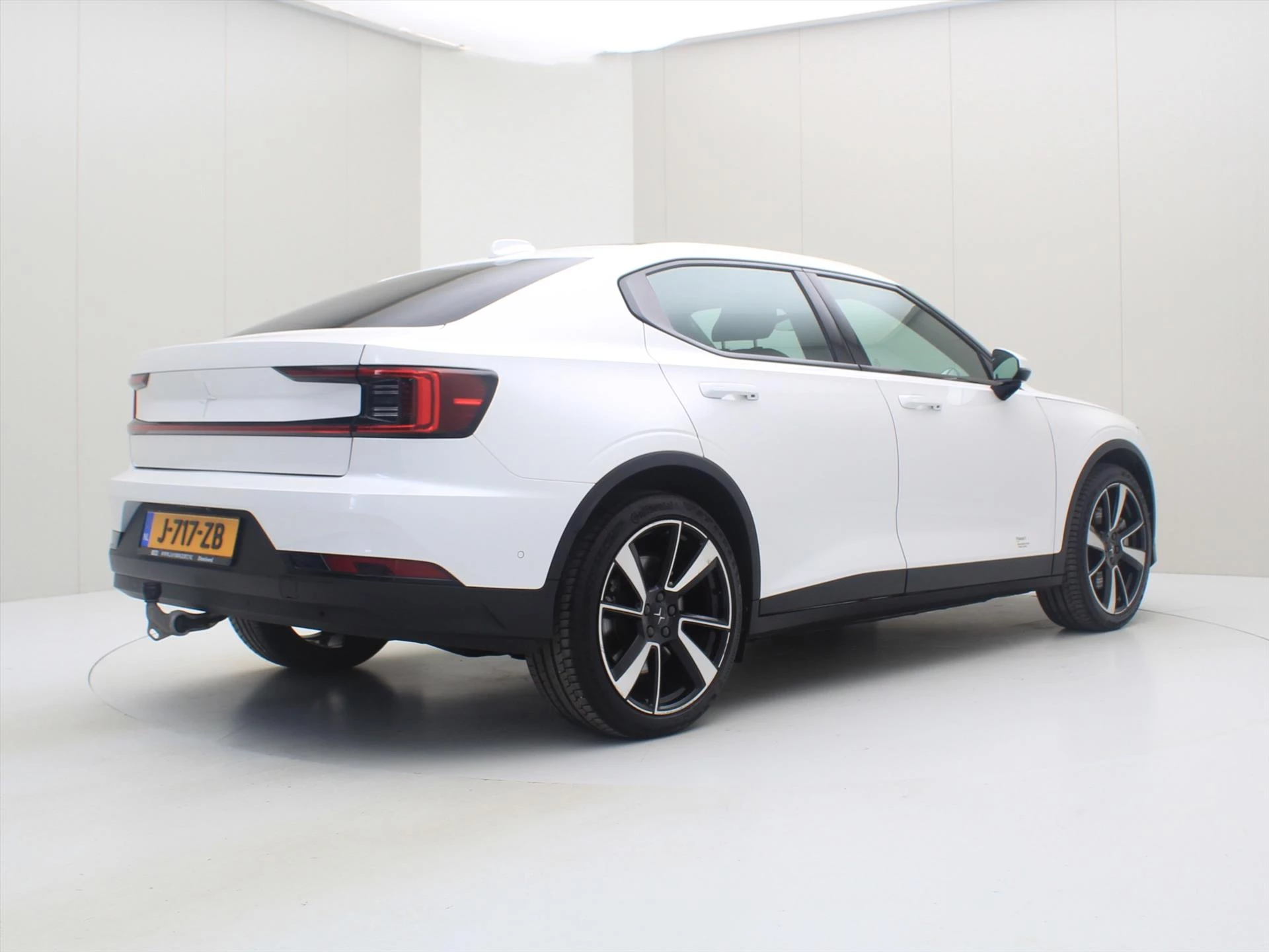 Hoofdafbeelding Polestar 2