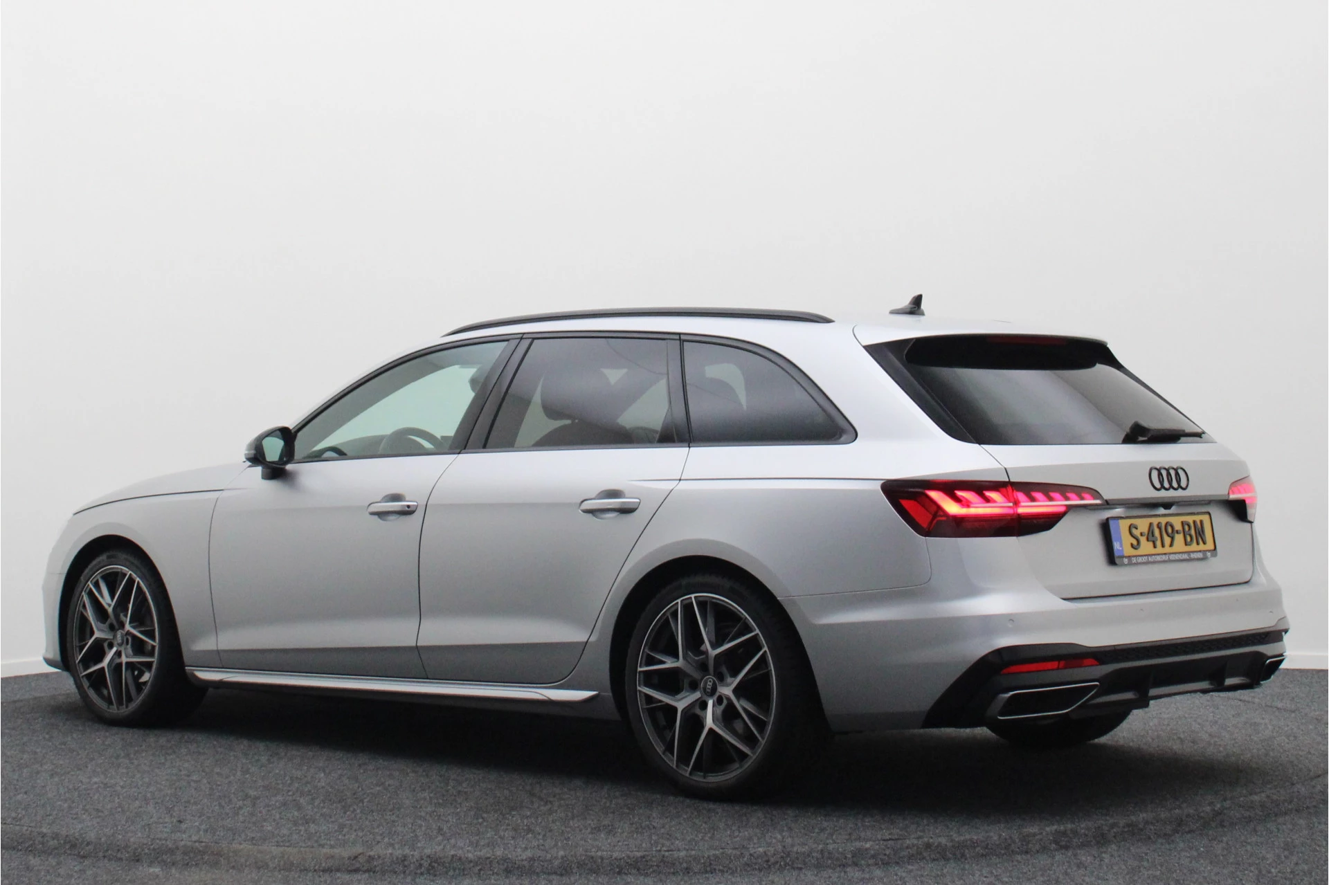 Hoofdafbeelding Audi A4