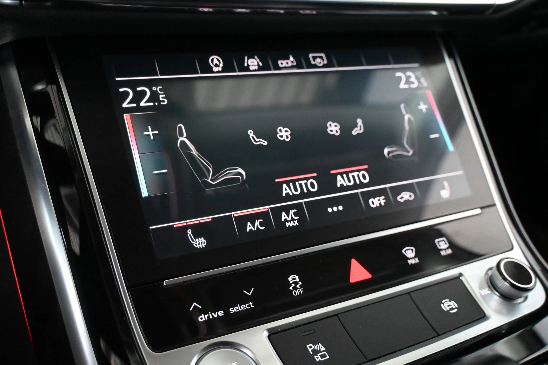 Hoofdafbeelding Audi A8