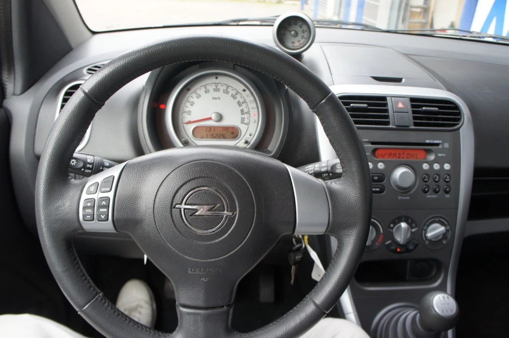 Hoofdafbeelding Opel Agila