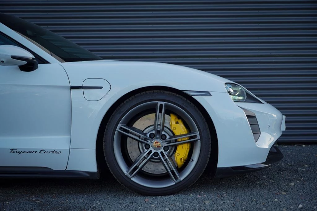 Hoofdafbeelding Porsche Taycan