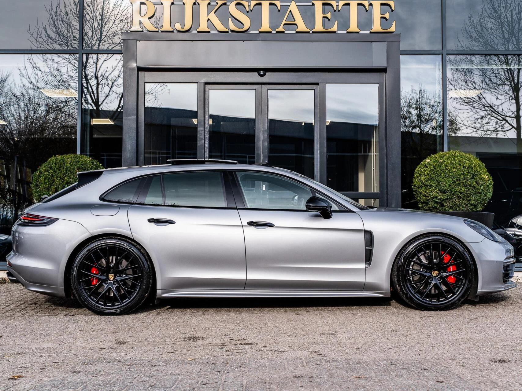 Hoofdafbeelding Porsche Panamera