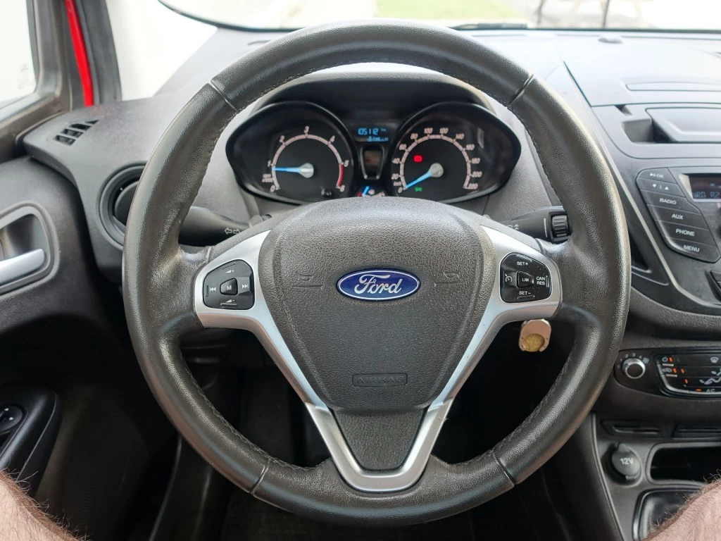 Hoofdafbeelding Ford Transit Courier