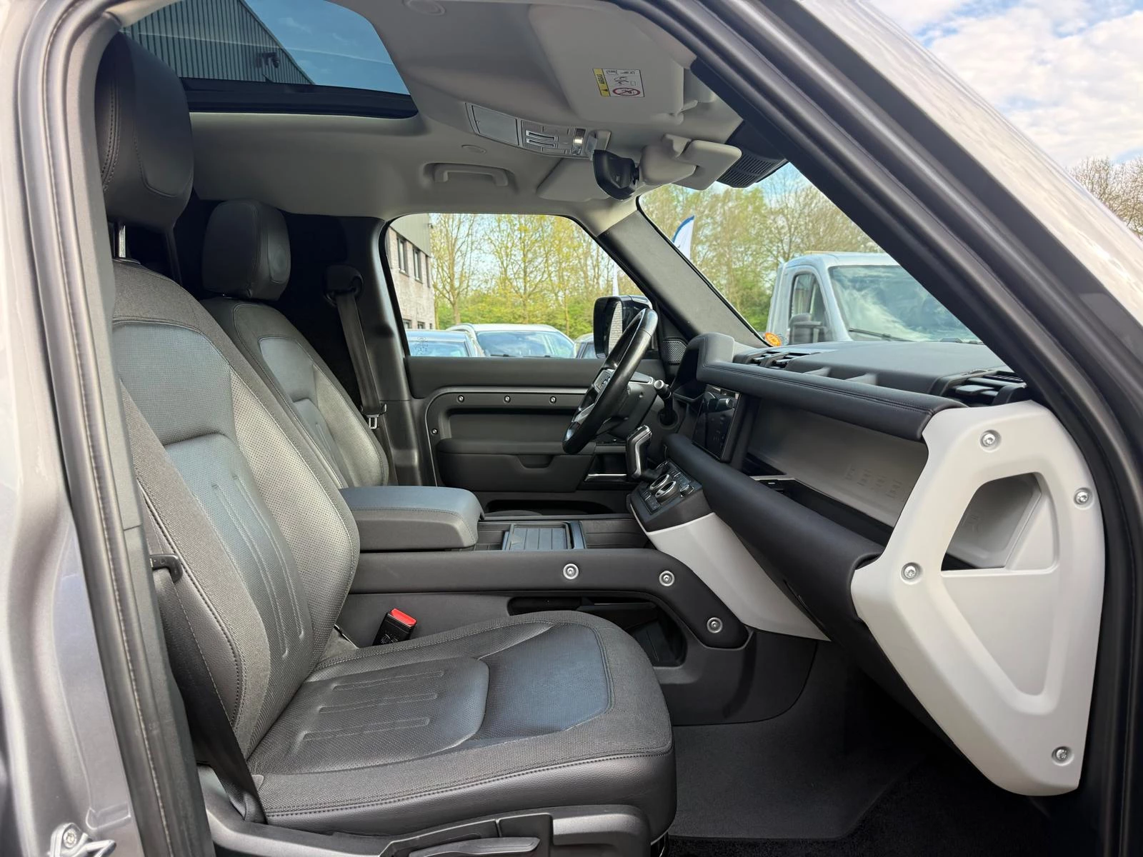 Hoofdafbeelding Land Rover Defender