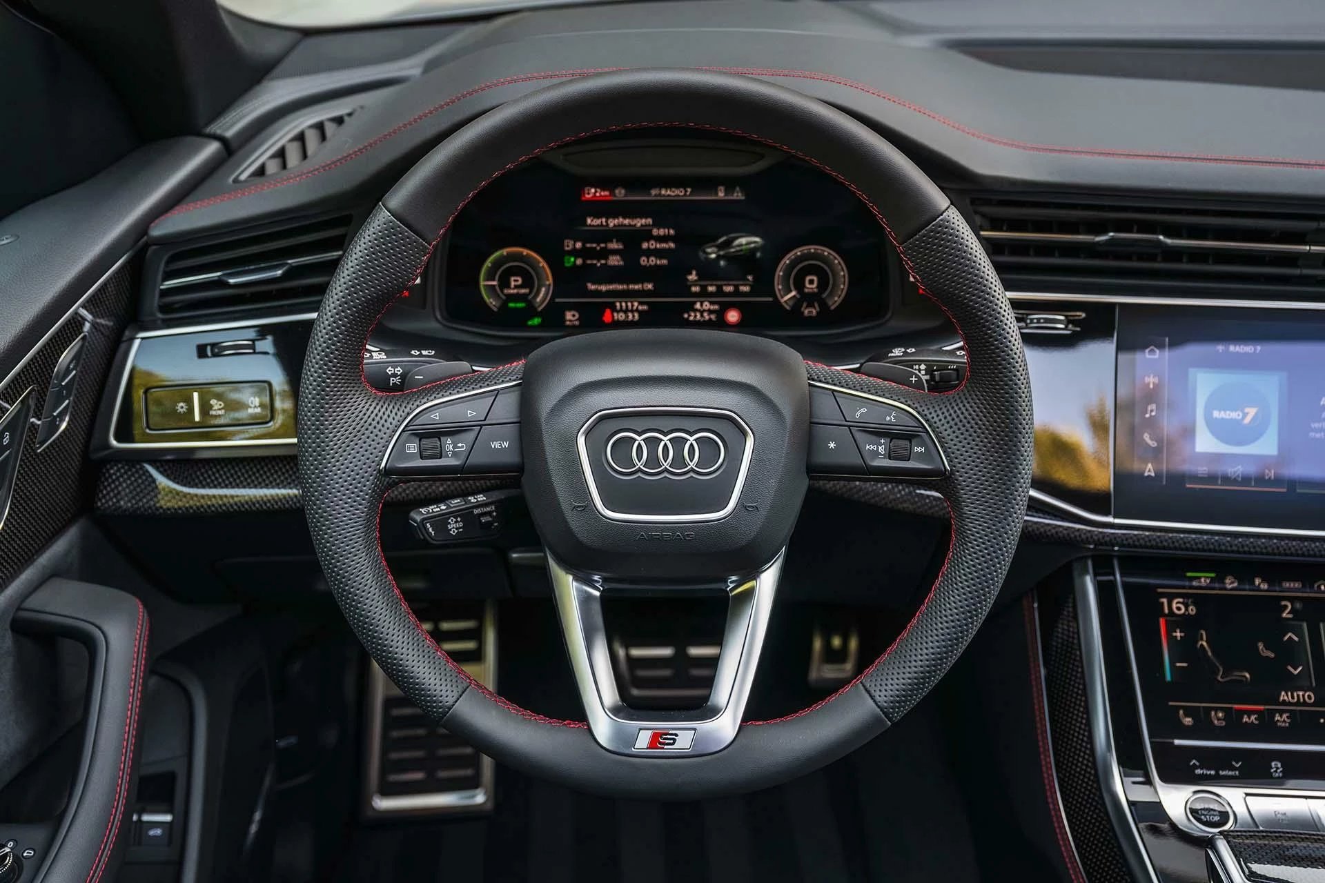 Hoofdafbeelding Audi Q8