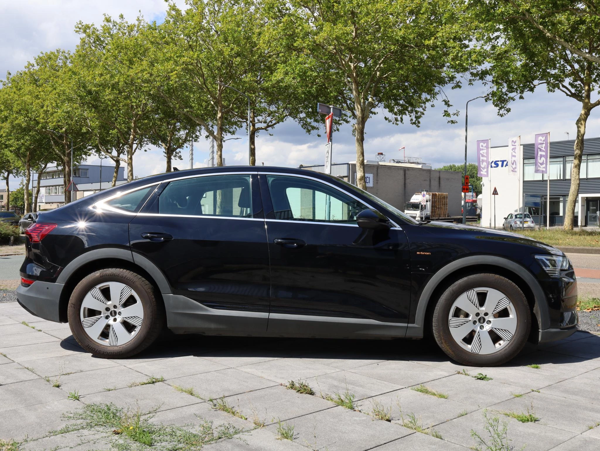 Hoofdafbeelding Audi e-tron