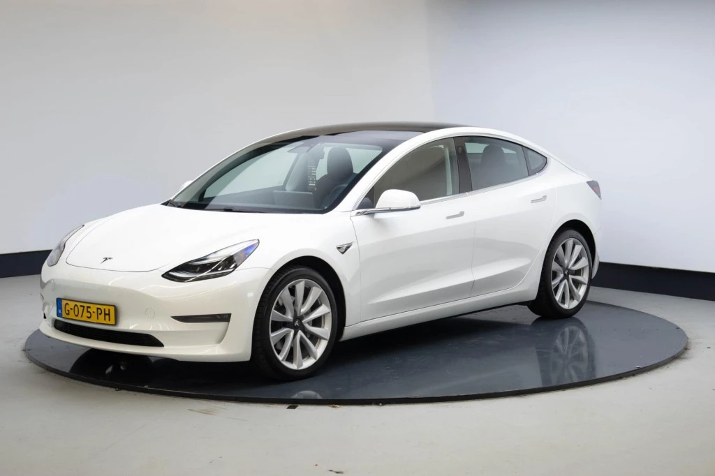 Hoofdafbeelding Tesla Model 3