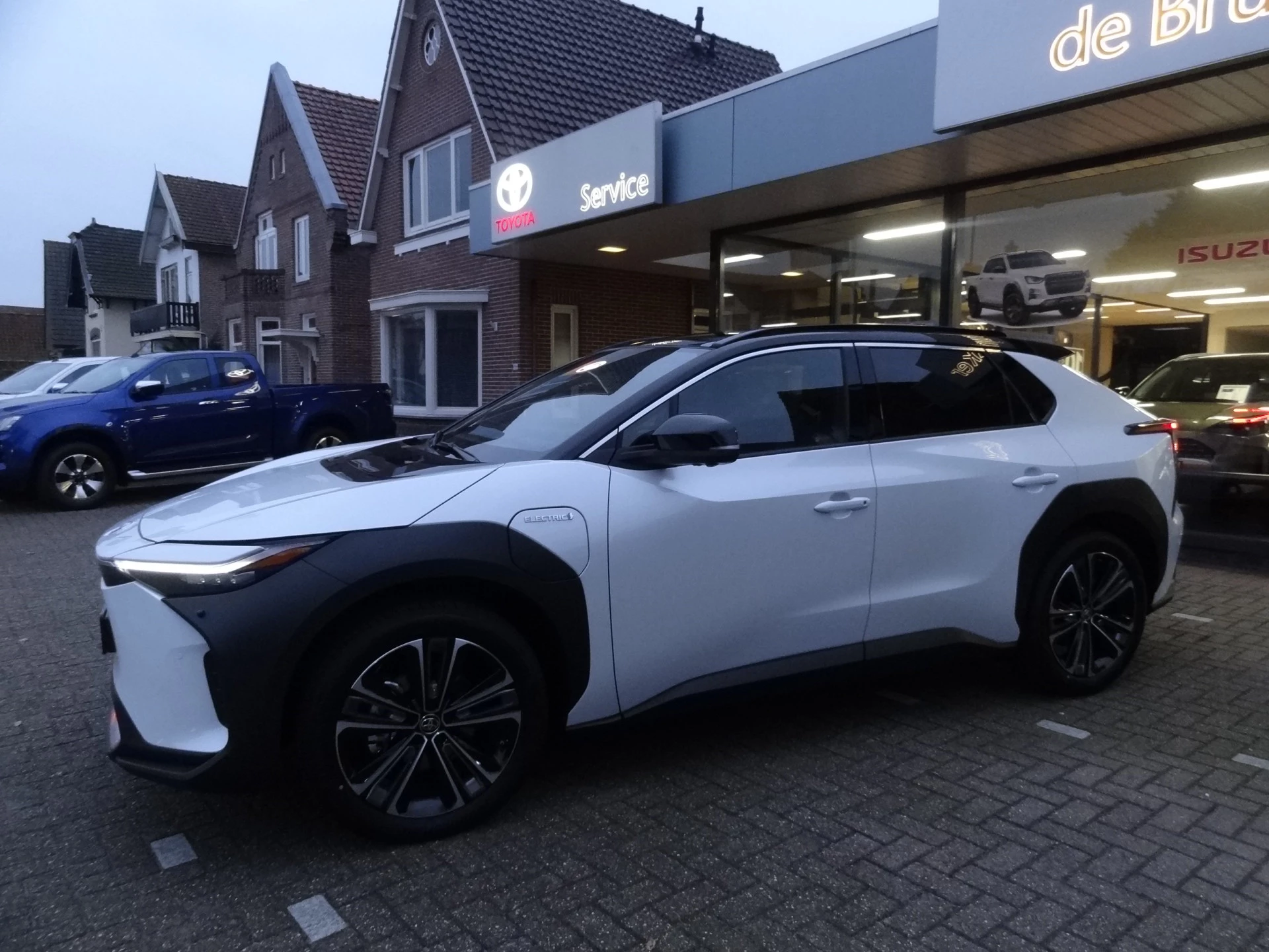 Hoofdafbeelding Toyota bZ4X