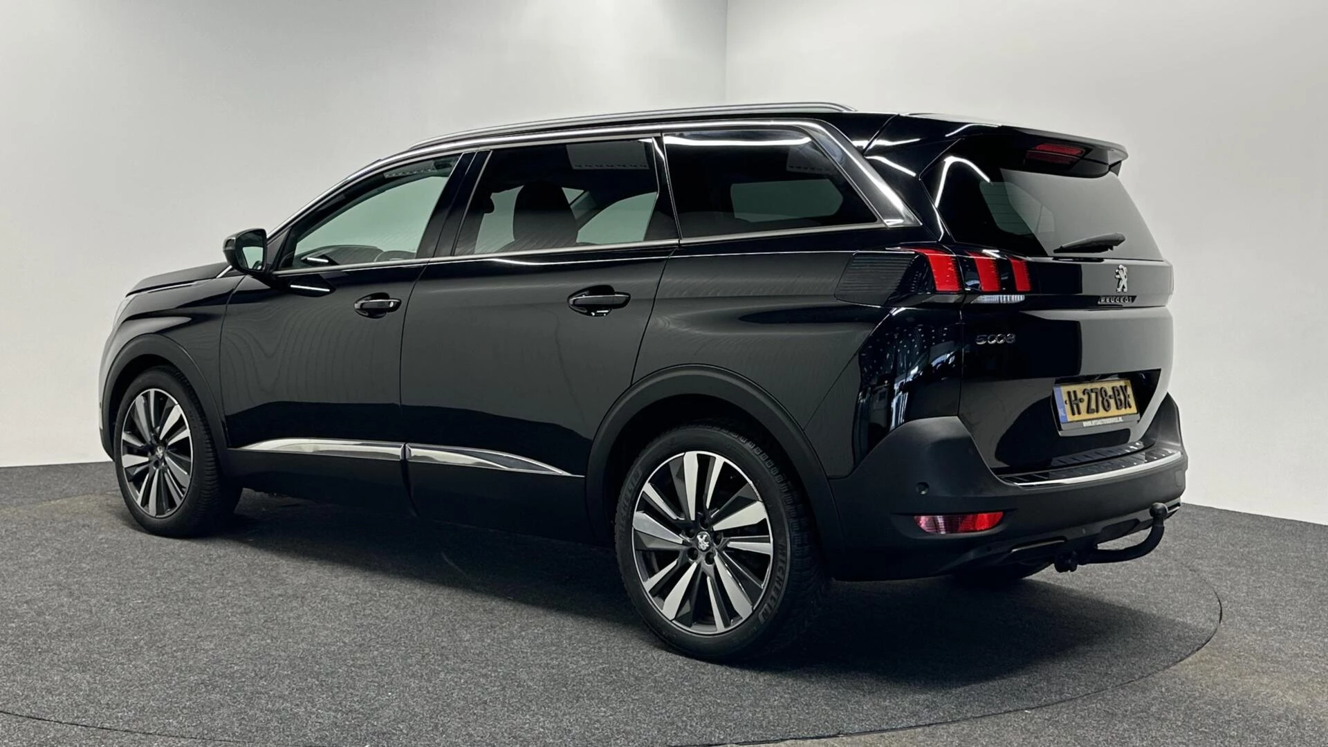 Hoofdafbeelding Peugeot 5008