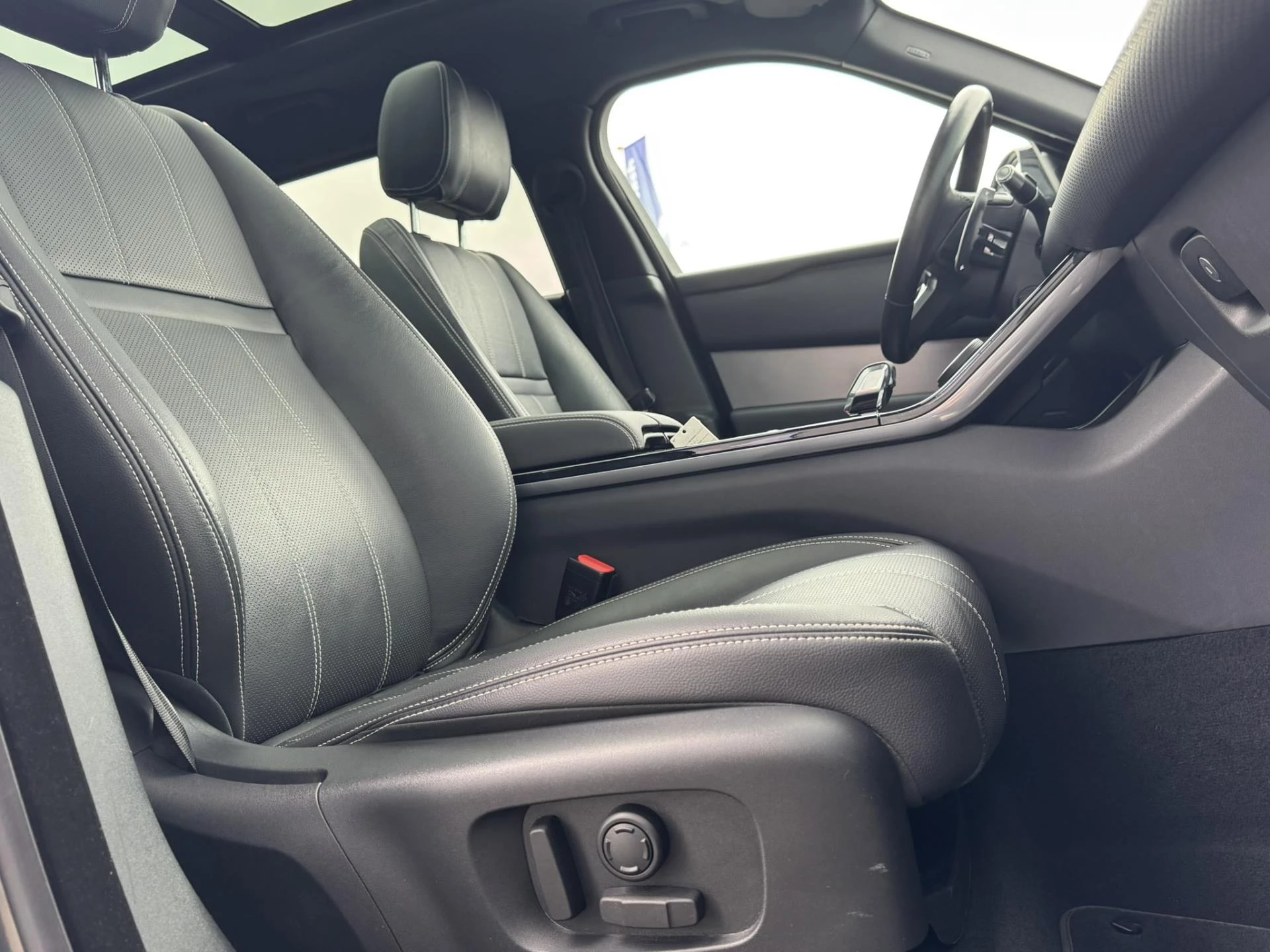 Hoofdafbeelding Land Rover Range Rover Velar