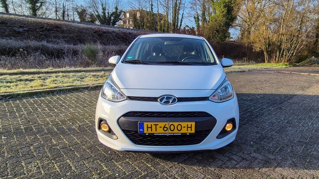 Hoofdafbeelding Hyundai i10