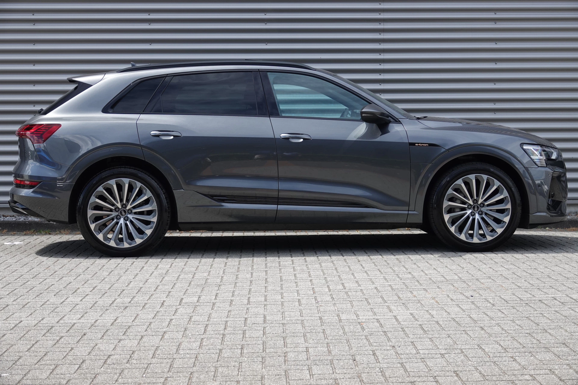Hoofdafbeelding Audi e-tron