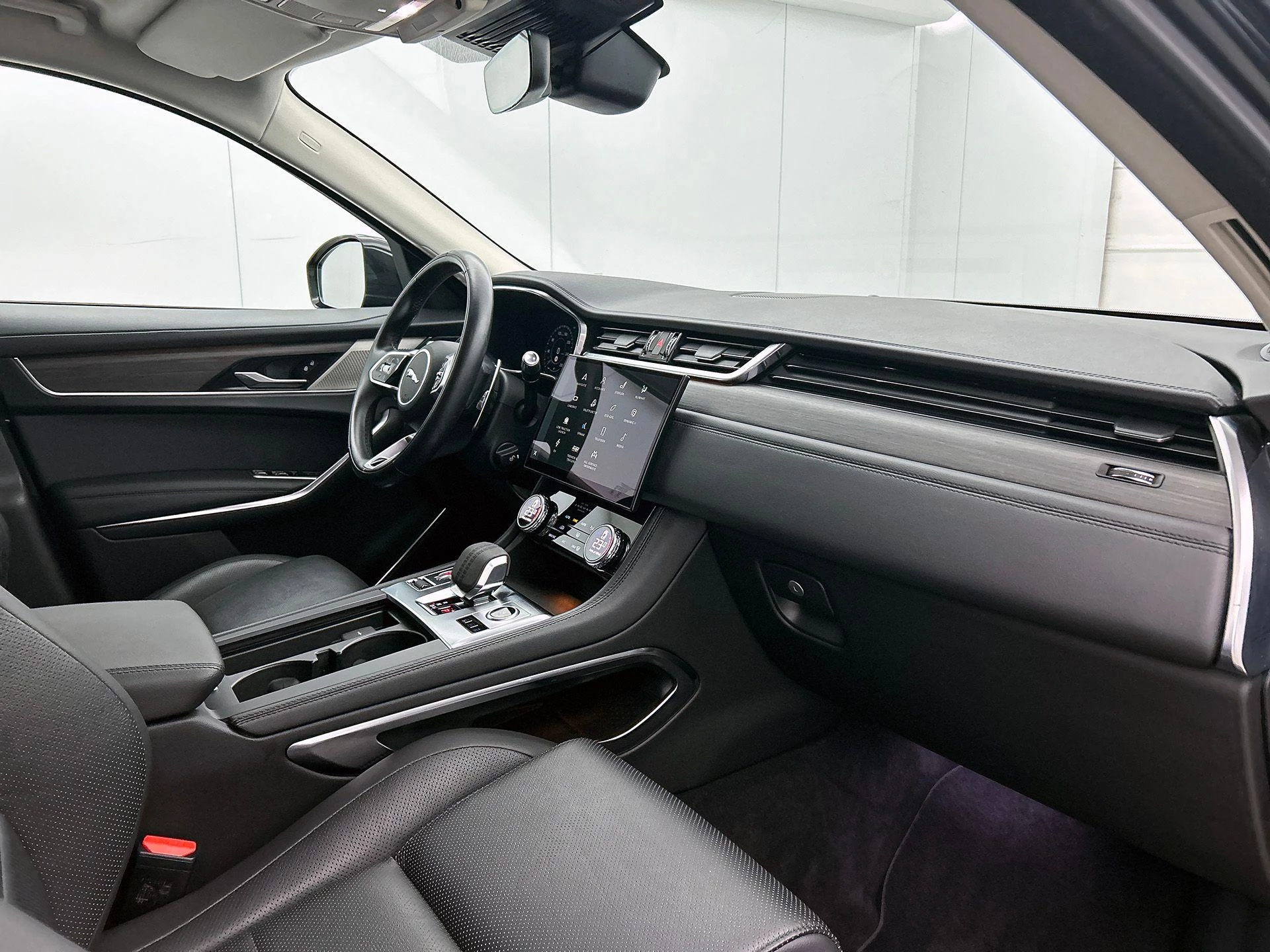 Hoofdafbeelding Jaguar F-PACE