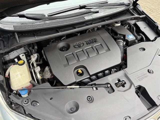 Hoofdafbeelding Toyota Avensis