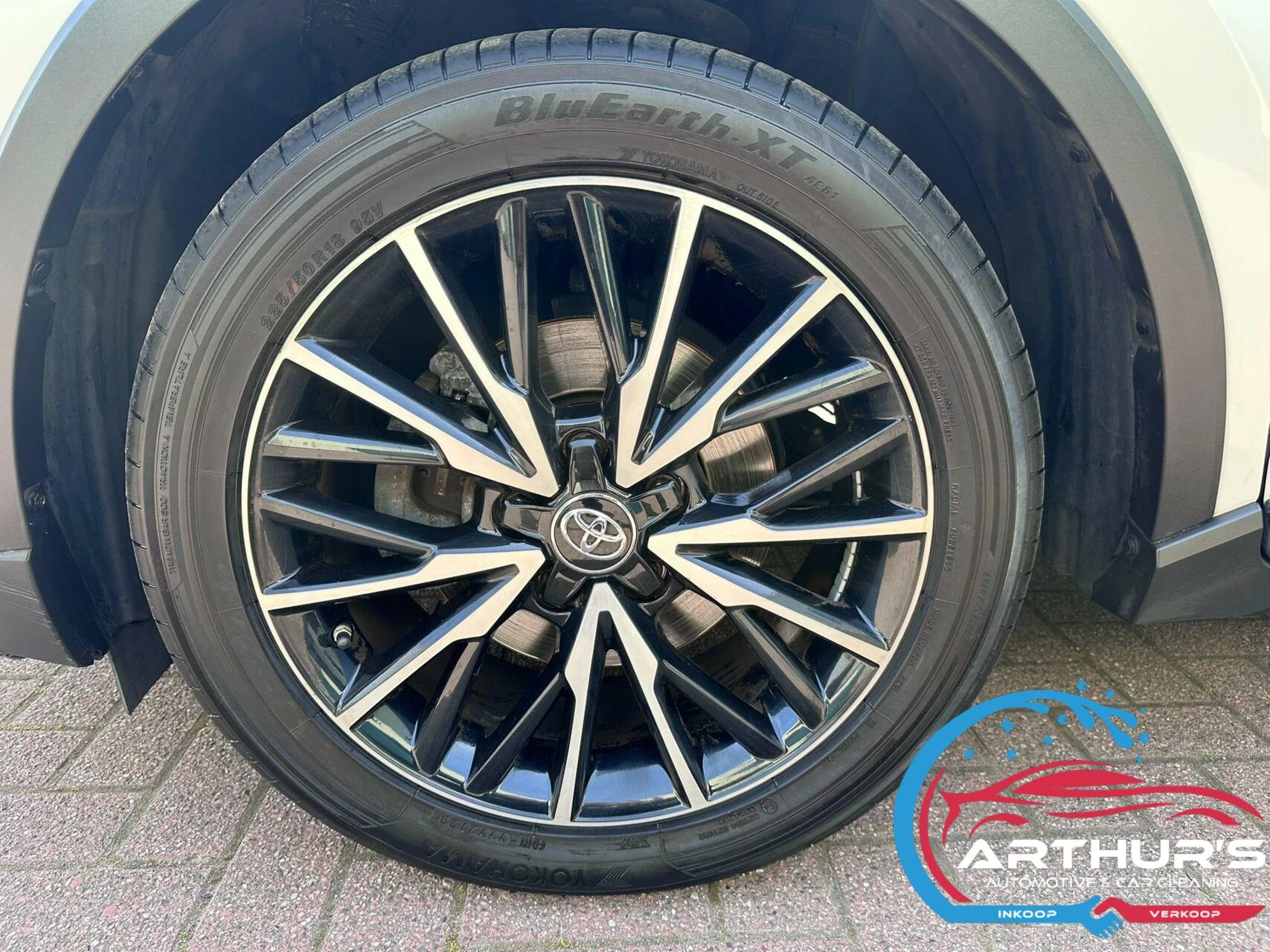 Hoofdafbeelding Toyota C-HR