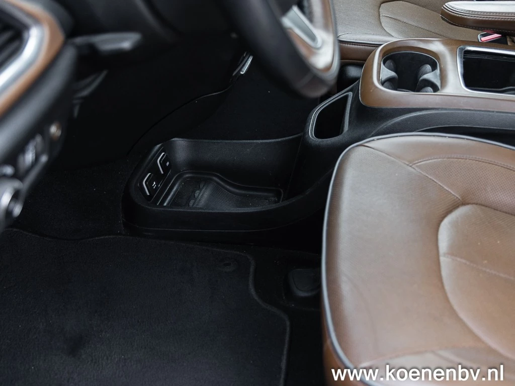 Hoofdafbeelding Chrysler Pacifica