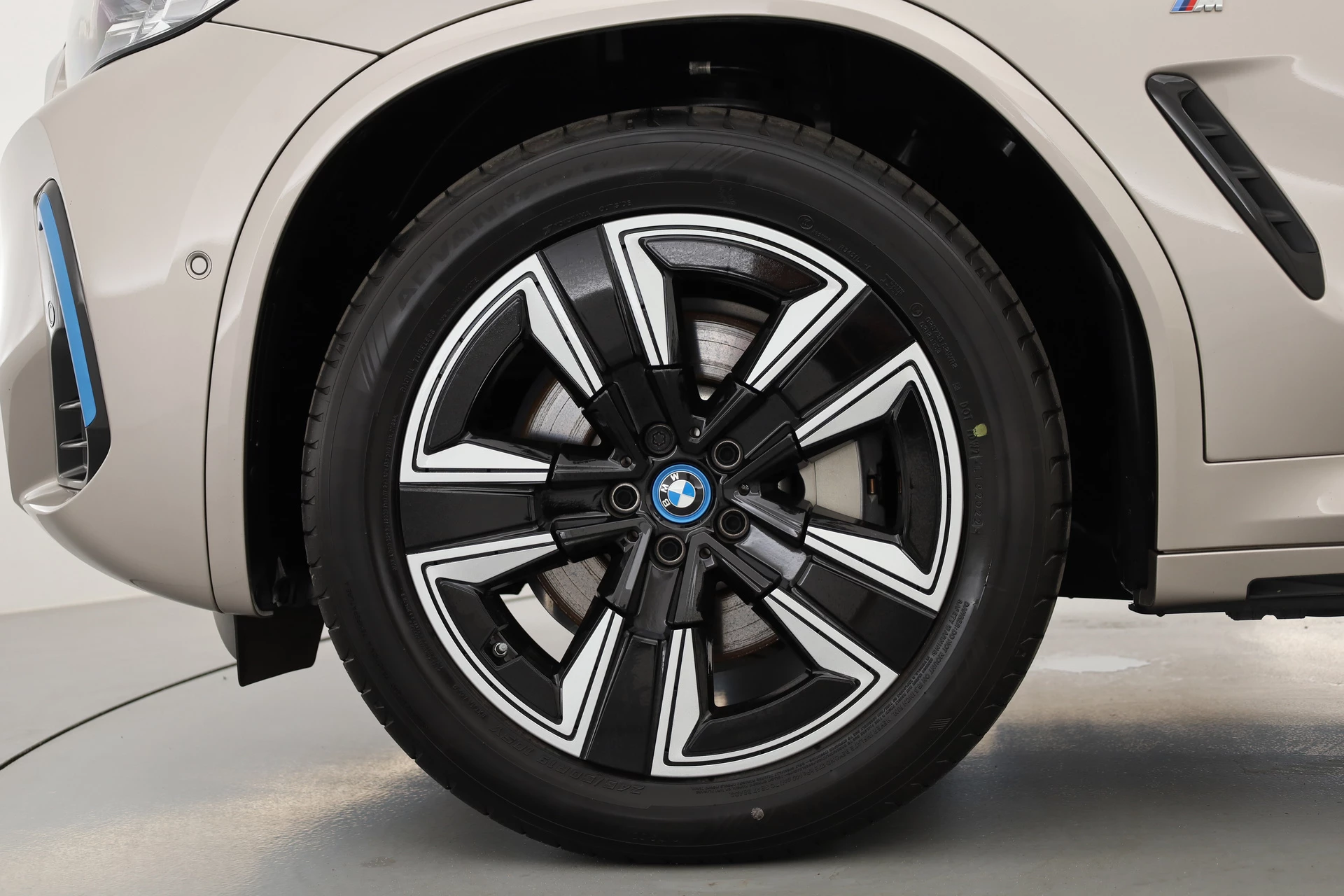 Hoofdafbeelding BMW iX3
