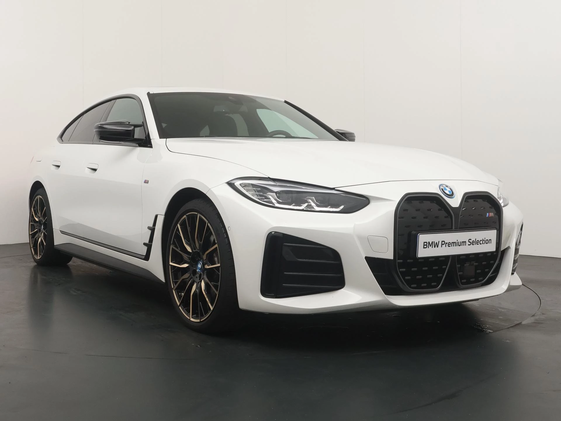 Hoofdafbeelding BMW i4