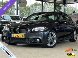 BMW 5-serie 520i High Executive M sport Zeer weinig gelopen!