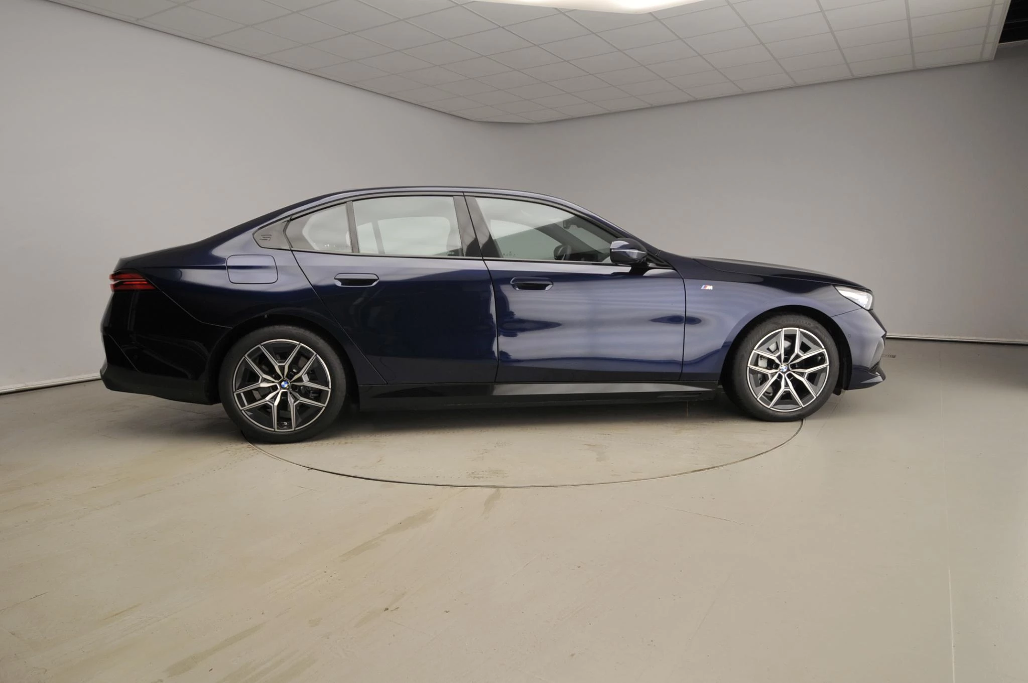 Hoofdafbeelding BMW i5