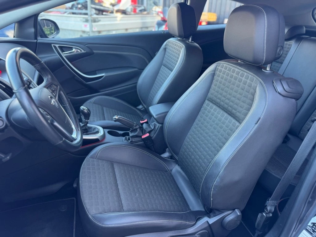 Hoofdafbeelding Opel Astra