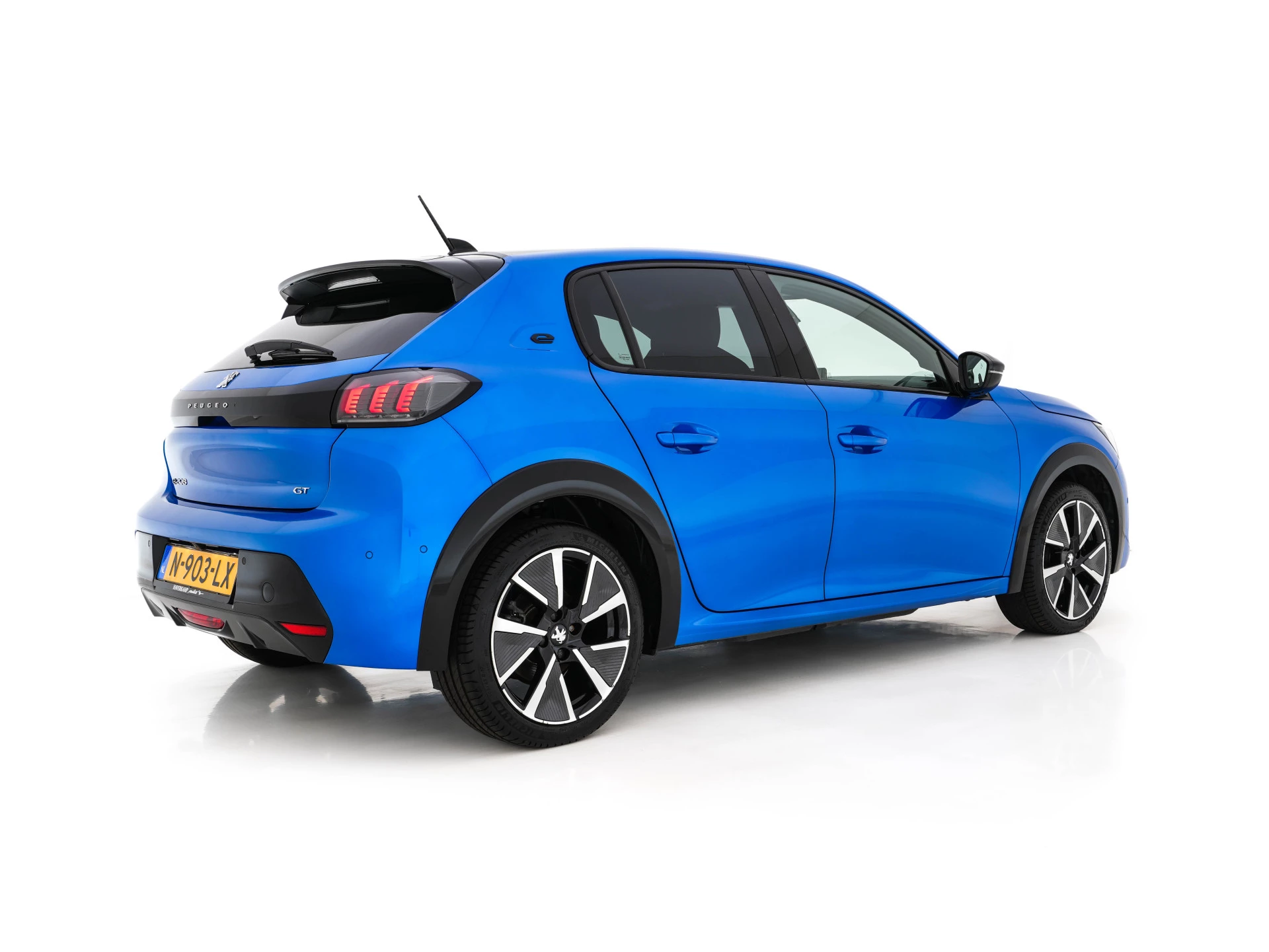 Hoofdafbeelding Peugeot e-208