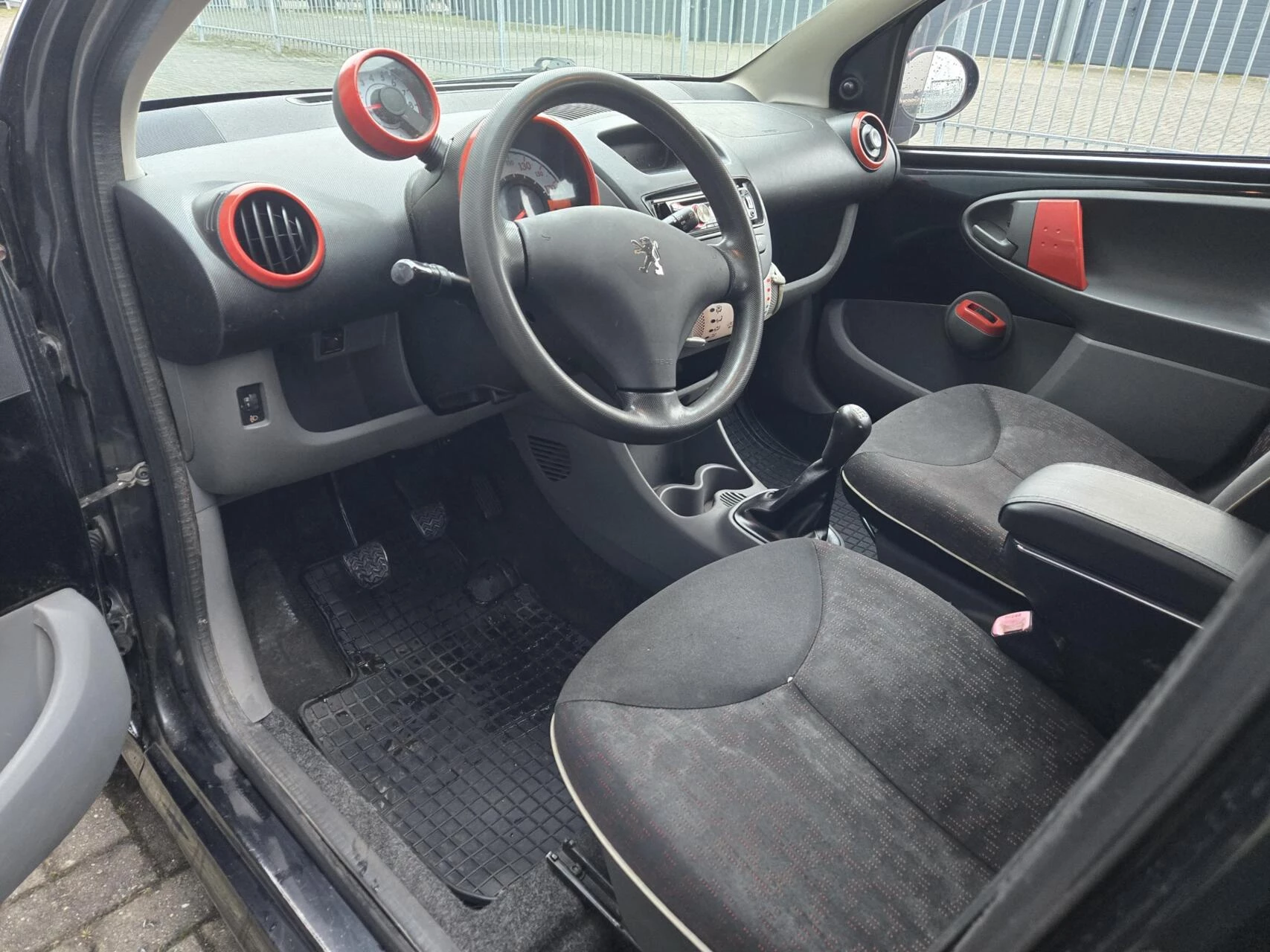 Hoofdafbeelding Peugeot 107