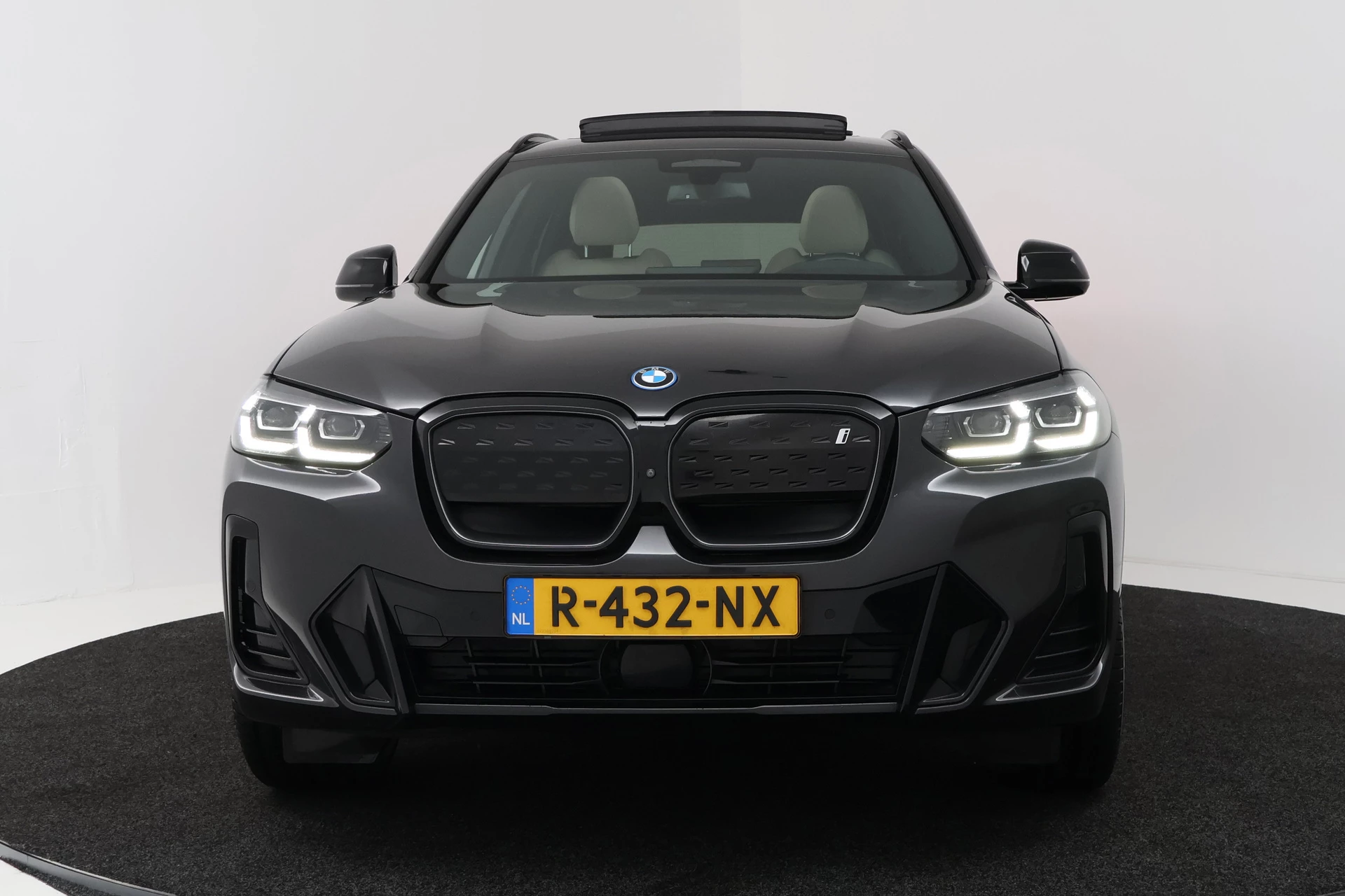 Hoofdafbeelding BMW iX3