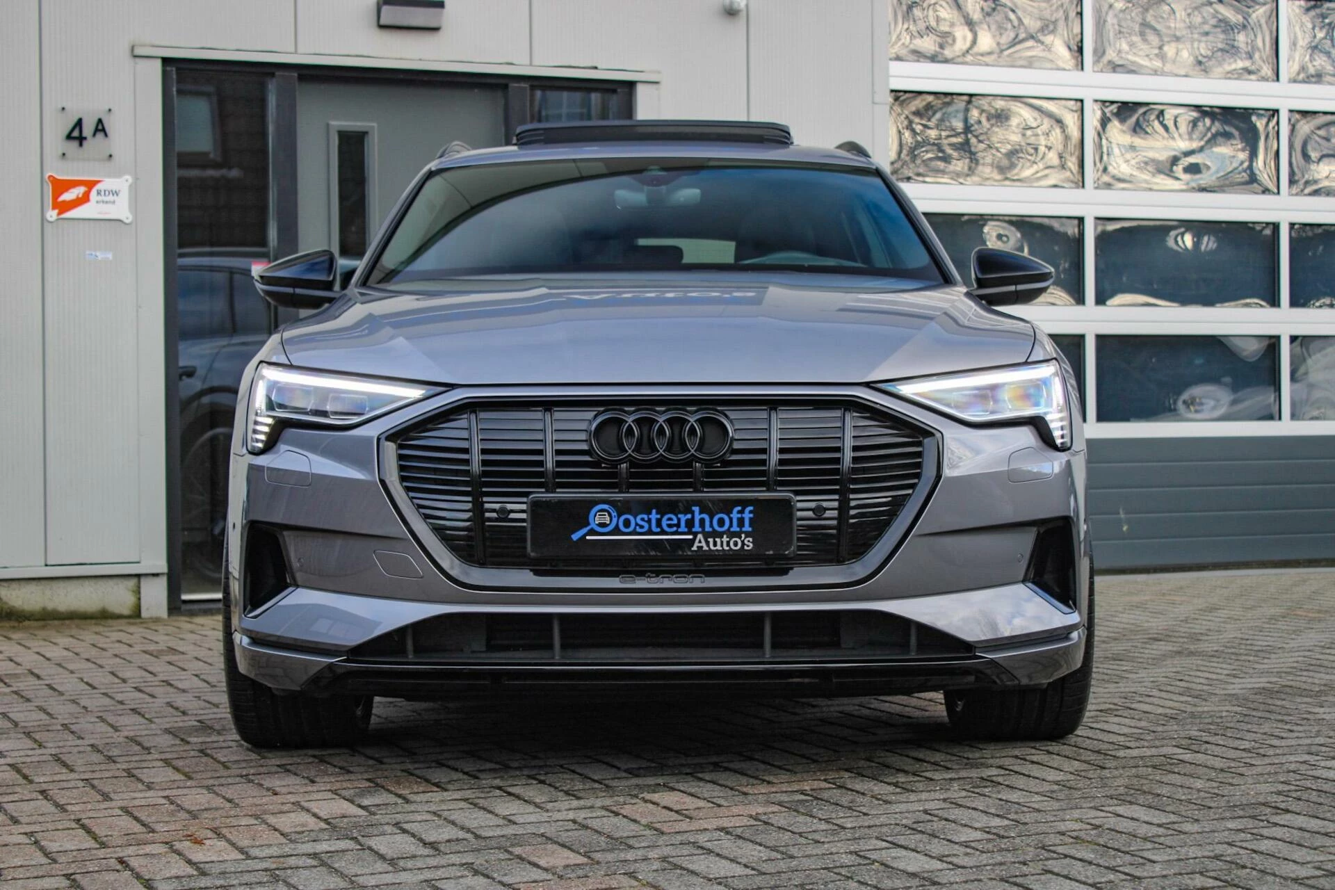 Hoofdafbeelding Audi e-tron