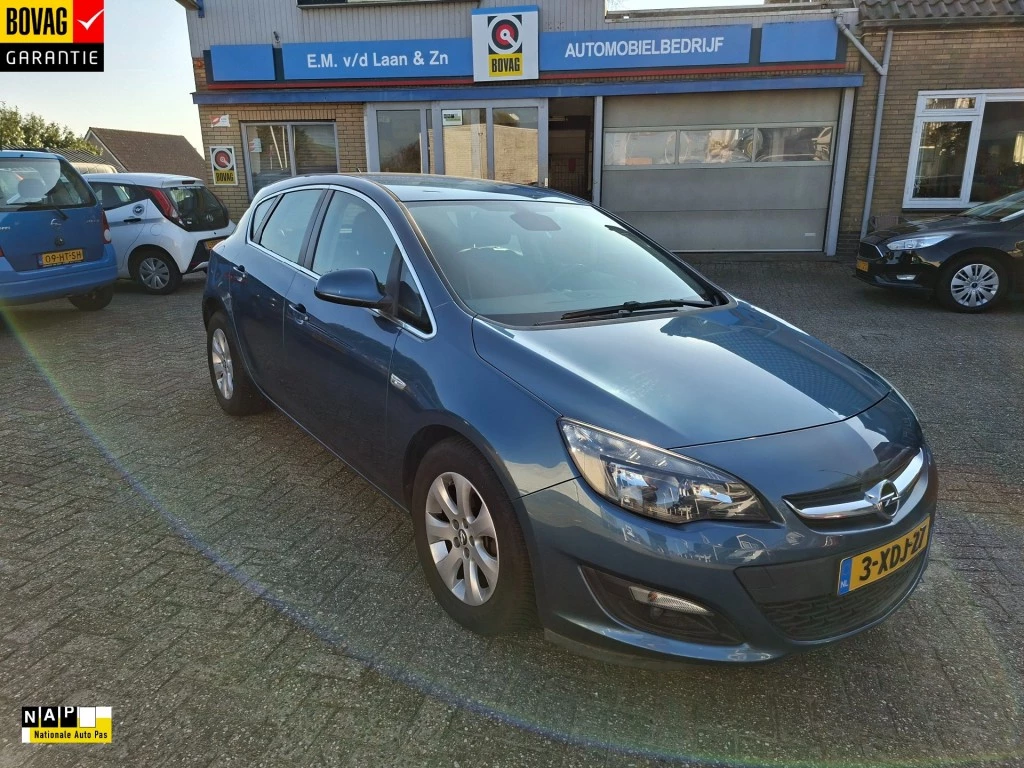 Hoofdafbeelding Opel Astra