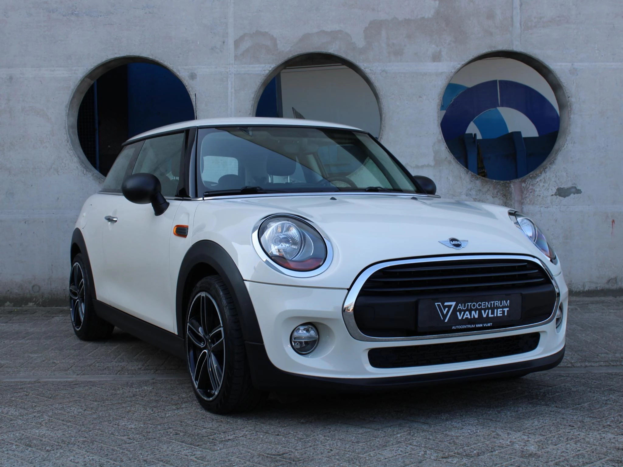 Hoofdafbeelding MINI One