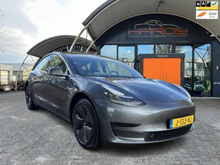 Hoofdafbeelding Tesla Model 3 Tesla Model 3 Standard RWD Plus 60 kWh 85% SOH 1e EIG Rijklaarprijs!