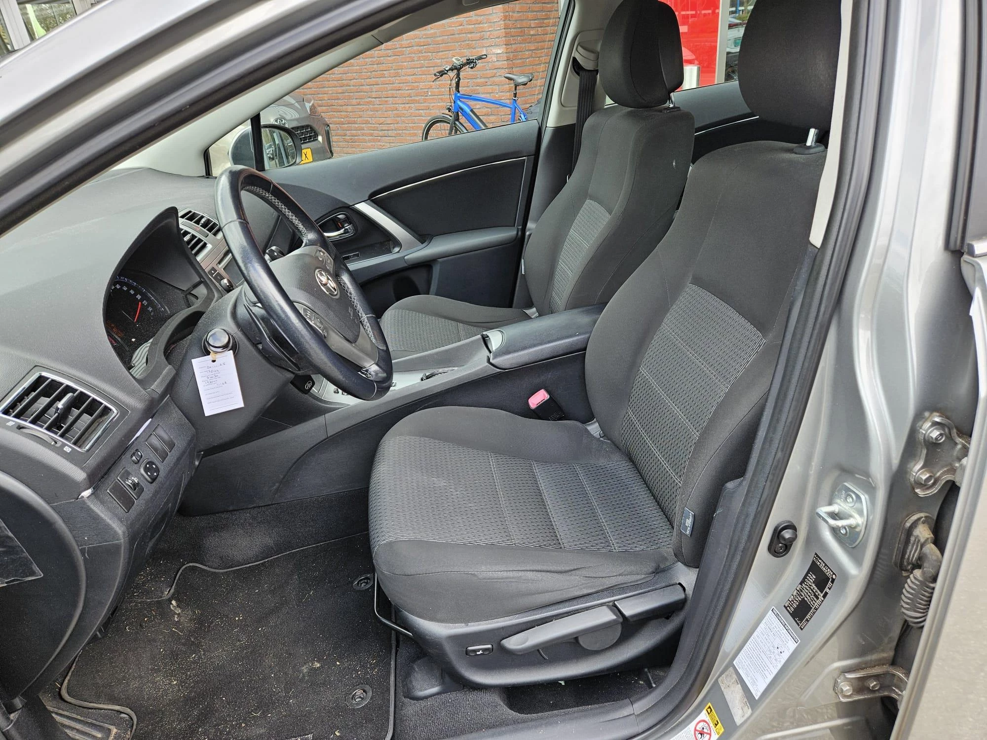 Hoofdafbeelding Toyota Avensis