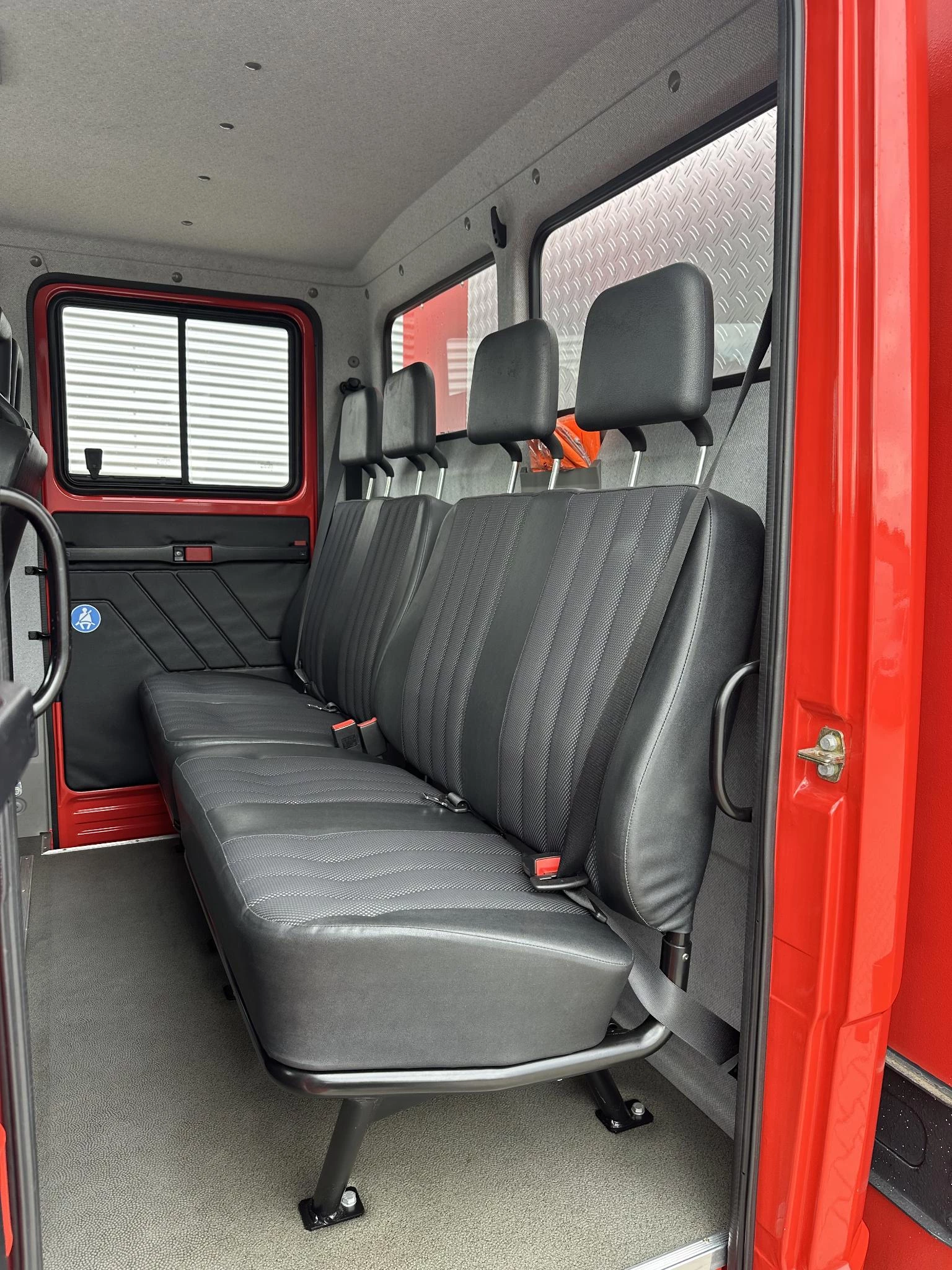 Hoofdafbeelding Mercedes-Benz 818d Vario Brandweerwagen euro 5 Ziegler NIEUW 8800KM!!!