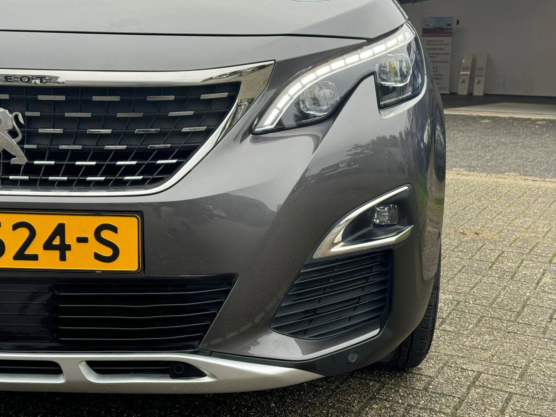 Hoofdafbeelding Peugeot 5008