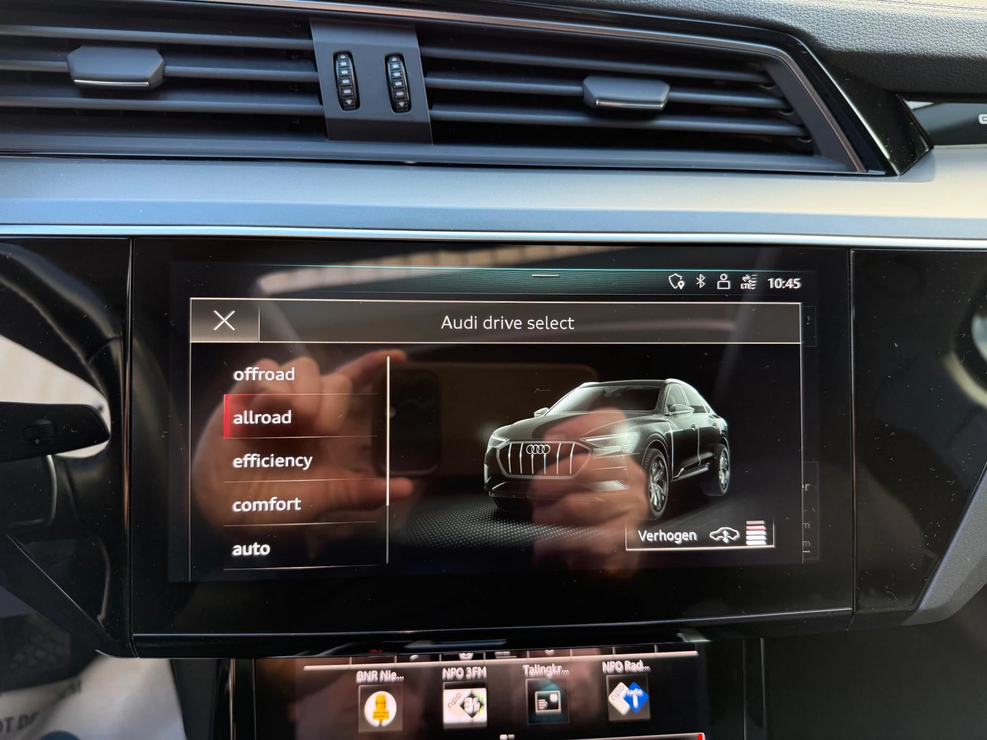 Hoofdafbeelding Audi e-tron