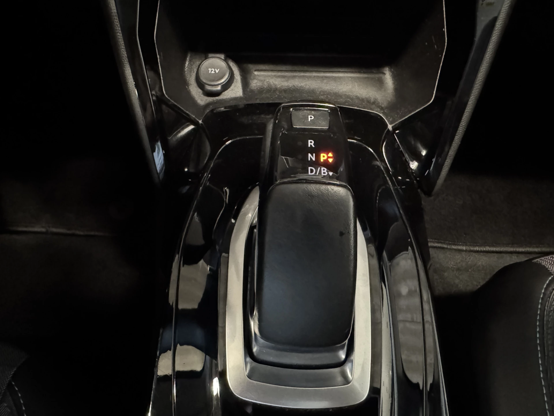 Hoofdafbeelding Peugeot e-2008