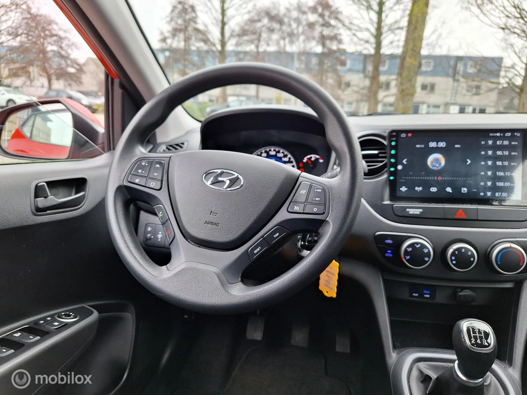 Hoofdafbeelding Hyundai i10