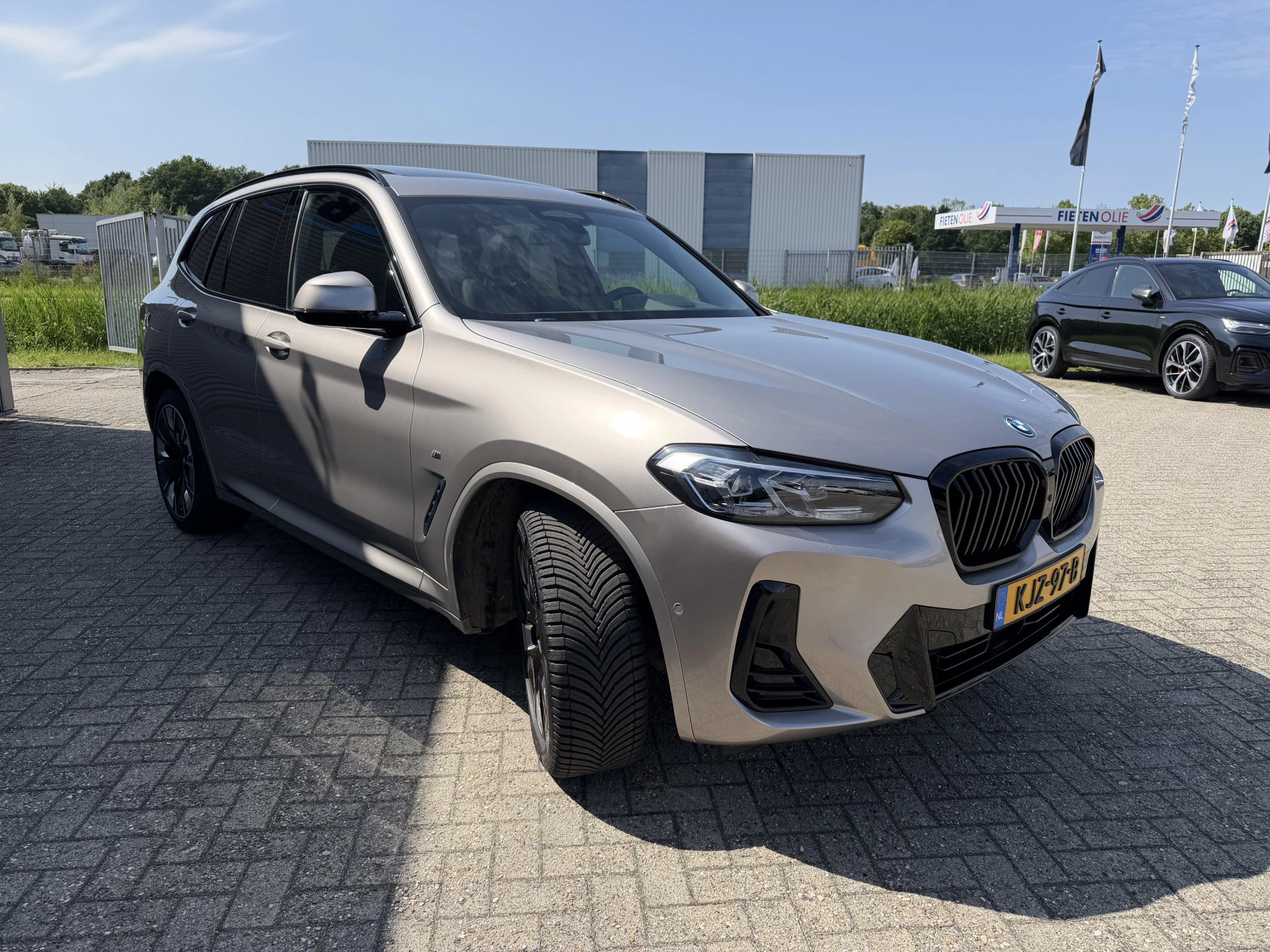 Hoofdafbeelding BMW iX3