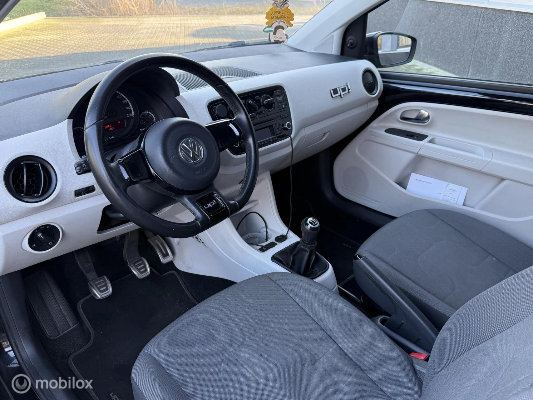 Hoofdafbeelding Volkswagen up!