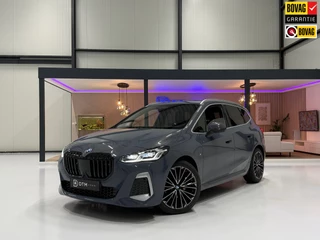 BMW 2-serie Active Tourer Trekhaak | M-Pakket Bomvol | HUD | Pano | 360° cam | Leder | Stoelverw. | BTW-auto