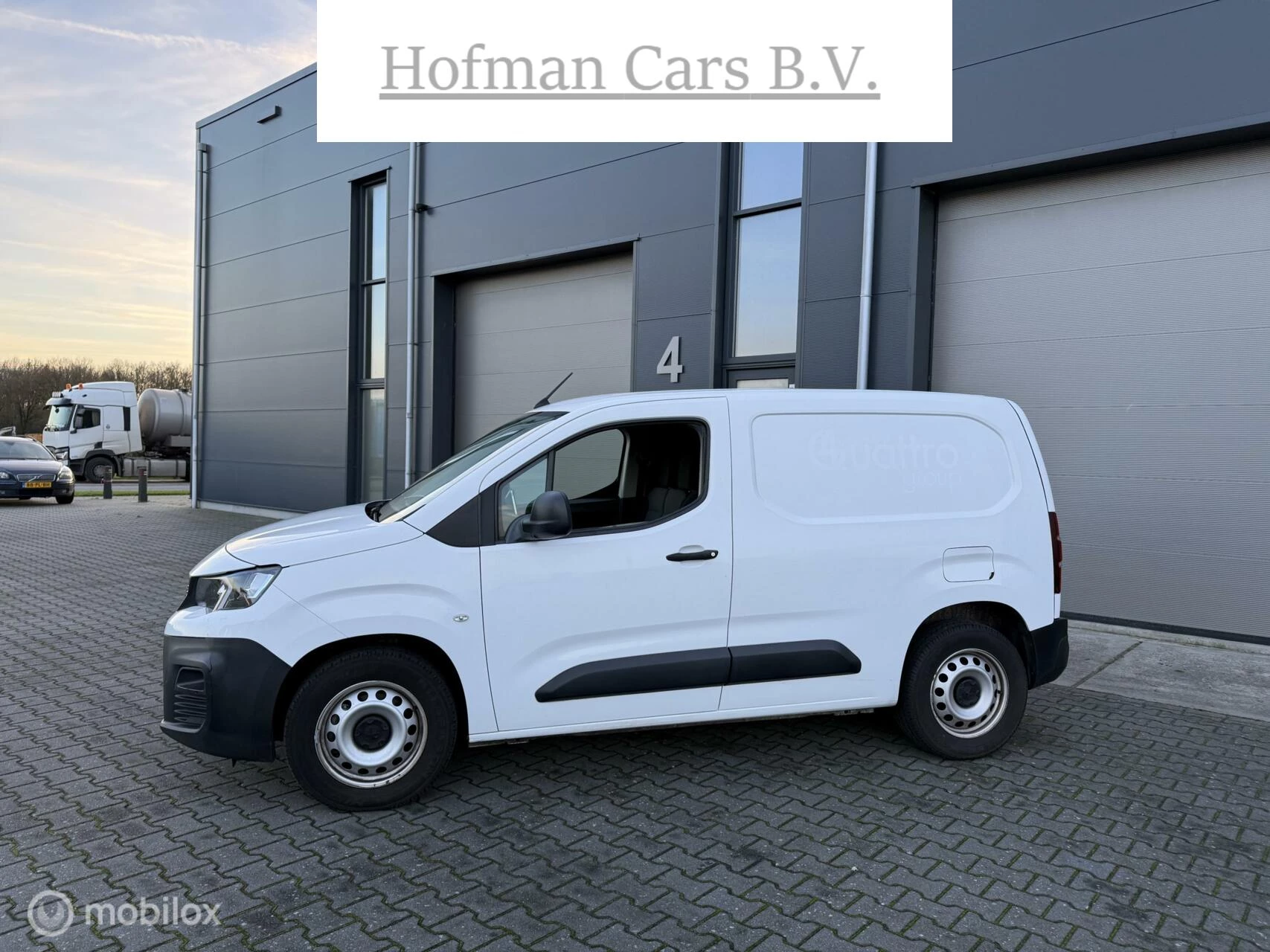 Hoofdafbeelding Peugeot Partner